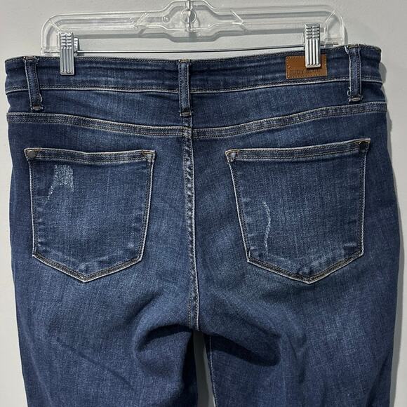 Judy Blue Slim Fit 11/30 - Picture 4 of 6
